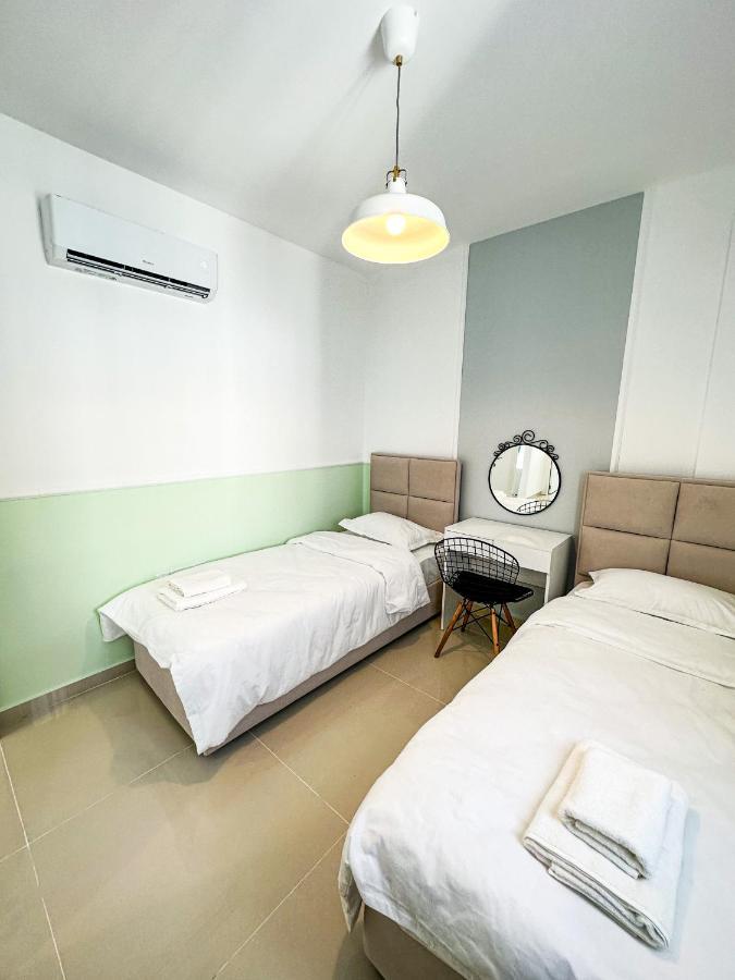 Luxury Sea View Two Bedroom Apartment In Caesar Resort & Spa, Long Beach Perivolia tou Trikomou Exterior foto